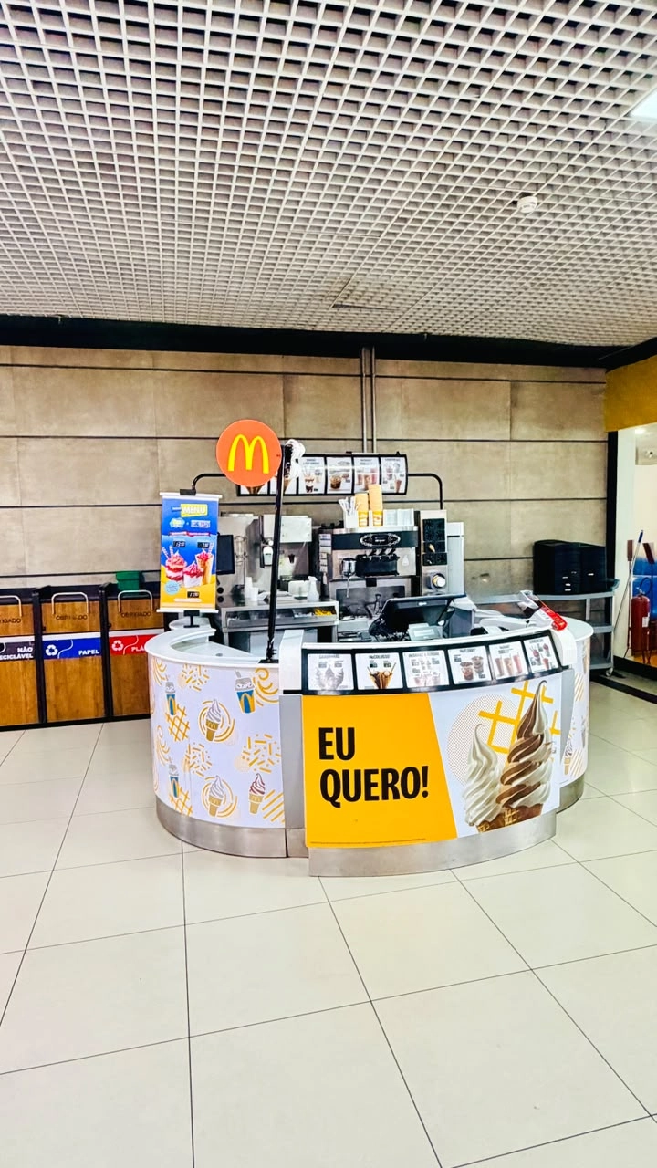 Imagem de background MC DONALD'S SOBREMESAS